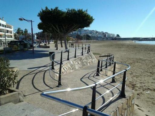 Primera Linea En Playa Sur. Plaza Constitucion Пеньискола Экстерьер фото